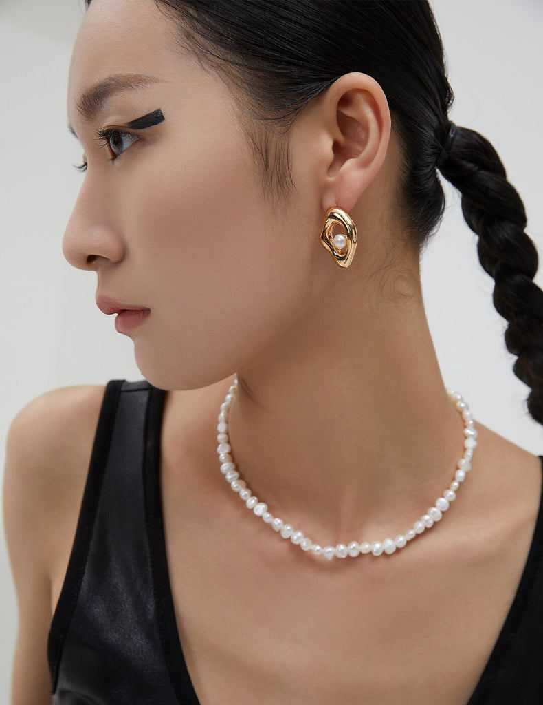 Baroque Pearl Necklace