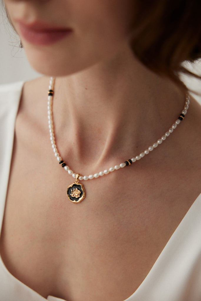 Drip Glazed Rose Pendant Pearl Necklace