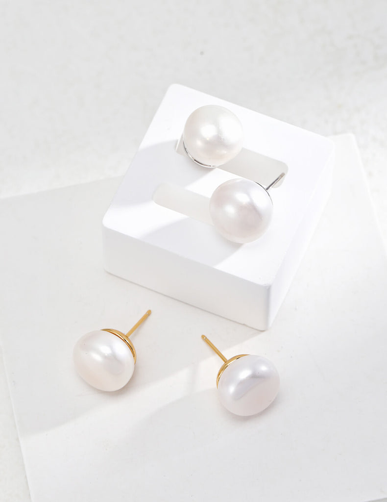 Natural Button Pearl Earrings