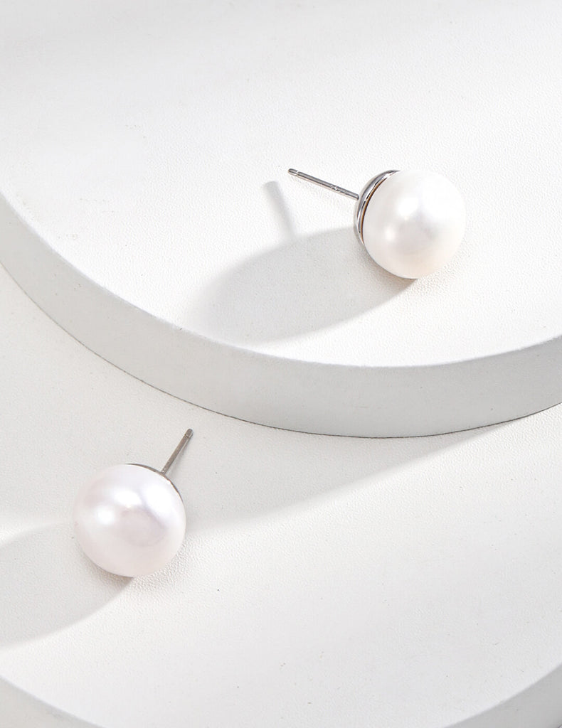 Natural Button Pearl Earrings