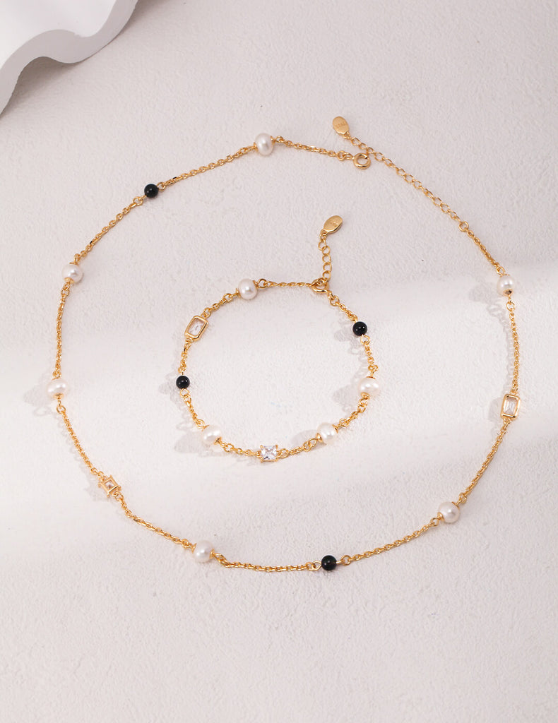 Pearl Agate Zircon Necklace