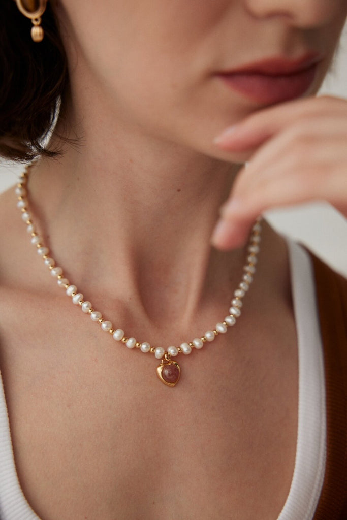 Strawberry Crystal Heart Pendant Natural Pearl Necklace