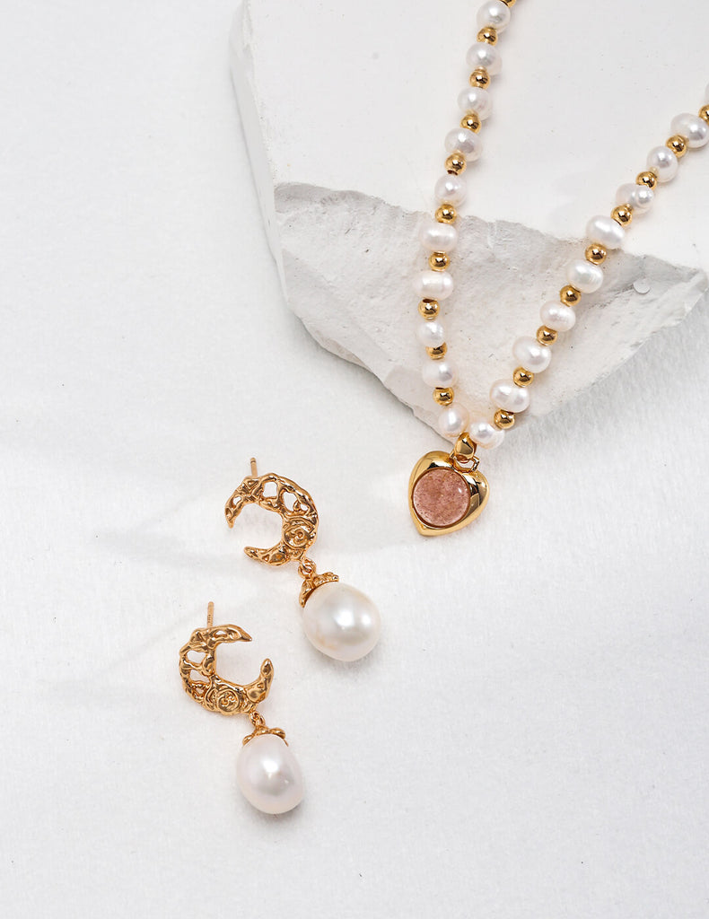 Strawberry Crystal Heart Pendant Natural Pearl Necklace