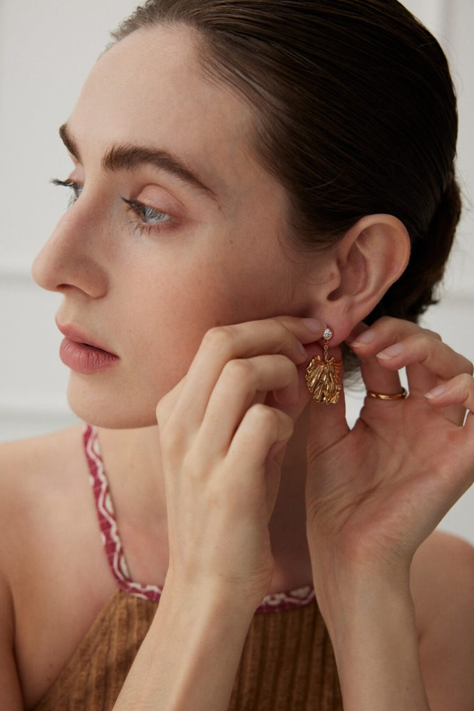 Zircon Embellished Leaf Earrings